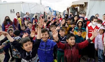 Kızılay, mülteci çocukları güldürdü #osmaniye