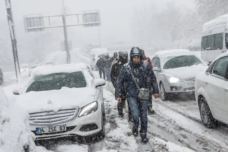 METEOROLOJİ AÇIKLADI! Bugün hava nasıl olacak, kar yağışı ne zaman bitecek? 27-28 Ocak 2022 İstanbul hava durumu!
