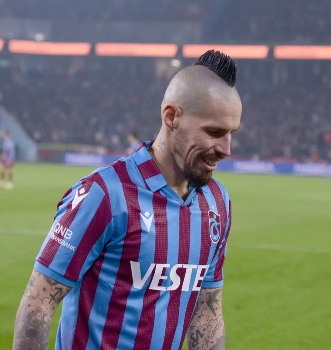 Trabzonspor-Başakşehir maçı sonrası çarpıcı sözler: Herkes onun ayağına bakıyor