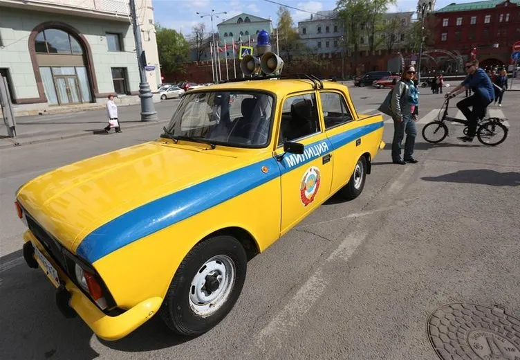Klasikler Moskova sokaklarında
