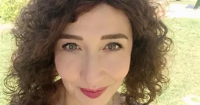 Seksenler dizisinin yıldızı Yasemin Çonka’nın oğlunu görenler şoke oldu! Abla kardeş değil anne oğul!