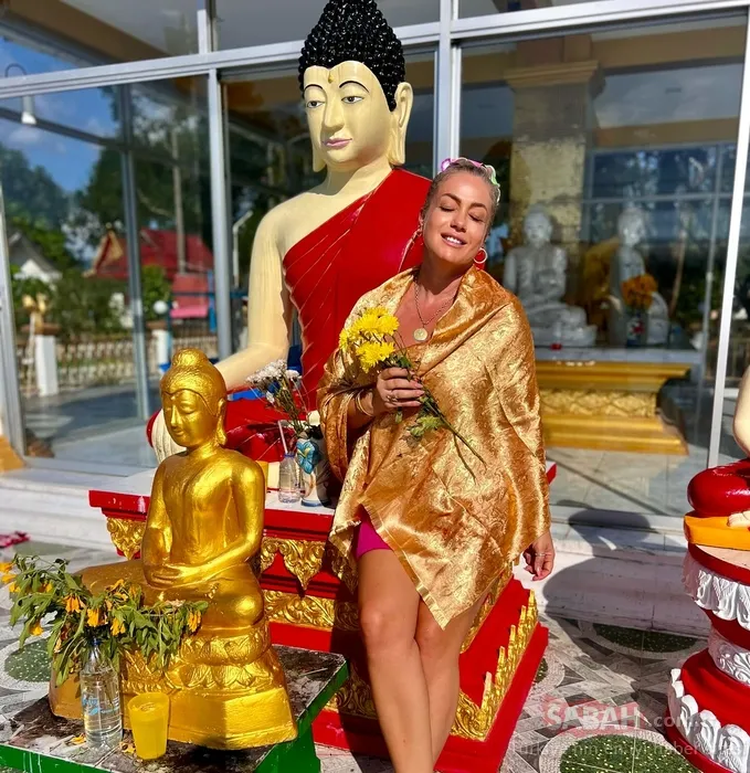 Yeliz Yeşilmen Phuket tatilinde fil tarafından öpüldüğü anları paylaştı!