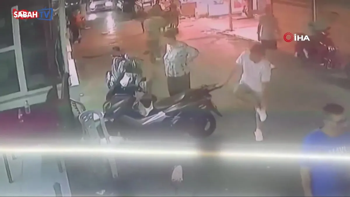 İzmir’deki korkunç cinayetin güvenlik kamerası görüntüleri ortaya çıktı: Meğerse… | Video videosunu izle İzmir’deki korkunç cinayetin güvenlik kamerası görüntüleri ortaya çıktı: Meğerse… | Video videosunu izle