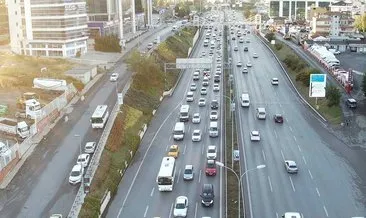 İstanbul’da haftanın son iş gününde trafik yoğunluğu erken başladı