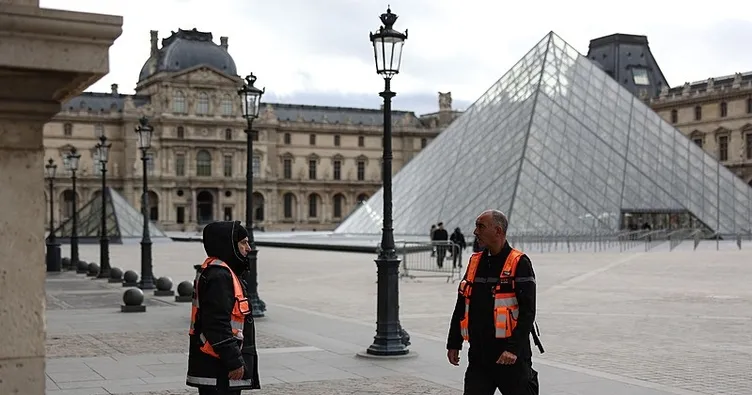 Fransa’da Louvre fiyaskosu