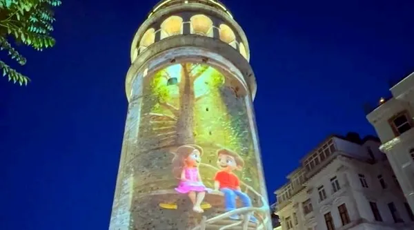 sifir-atik-haftasinda-galata-kulesinde-animasyon-gosterisi-yapildi-1780558782296.jpg