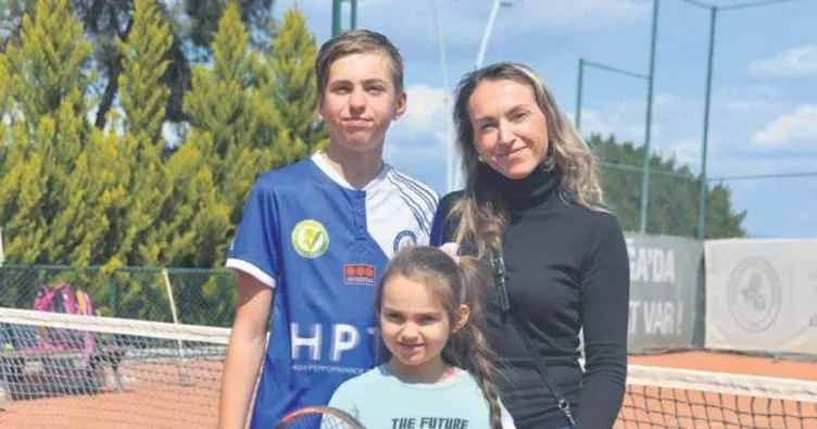 Adana kulübü e-posta’yla yardım isteyen tenisçiye kucak açtı