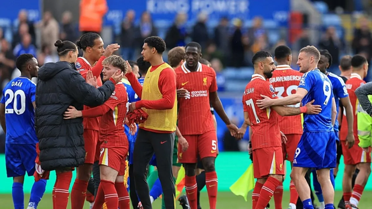 Liverpool deplasmanda kazandı, Leicester City küme düştü