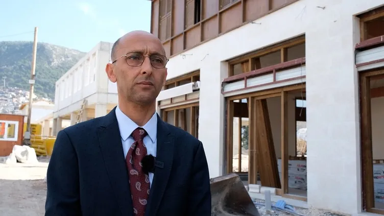 Tarihi Uzun Çarşı’da asrın felaketinin izleri siliniyor... Bakan Kurum: Hatay’ımızı yeniden tarihin ve kültürün merkezi yapacağız