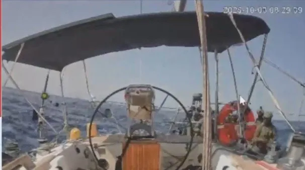 Katil İsrail’den Marinette baskını: Filodaki son tekneyi ele geçirdiler, aktivistleri alıkoydular