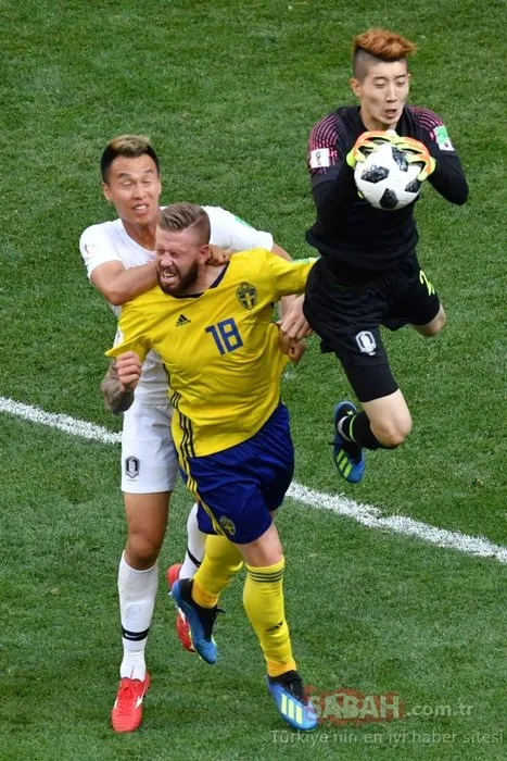 İsveç - Güney Kore maçında müthiş kurtarış!