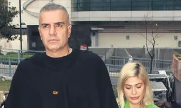 Aşıklar el ele iş görüşmesinde