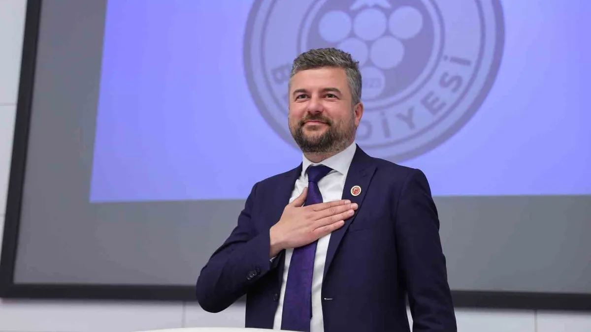 Buca Belediyesi'ne "yolsuzluk" soruşturmasında yeni gelişme! Belediye Başkanı Görkem Duman tutuklandı