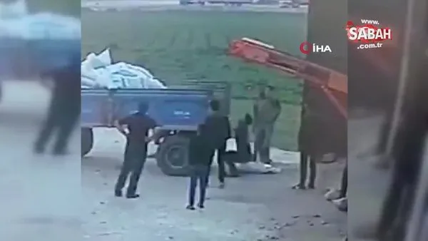 Mardin'de 50 kiloluk gübre torbasının çiftçinin üzerine düştüğü anlar kamerada | Video