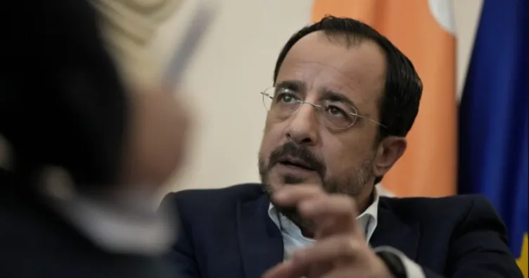 Skandal marş yine sahnede: Rum lider ‘Mağusa’ mesajına eşlik etti