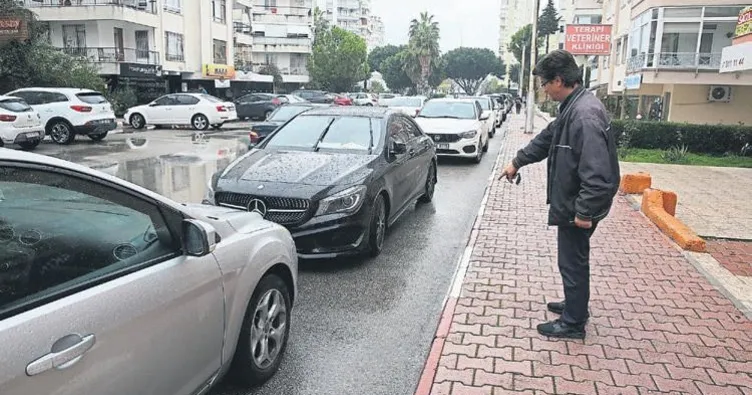 Demir çubuklarla kanlı infaz