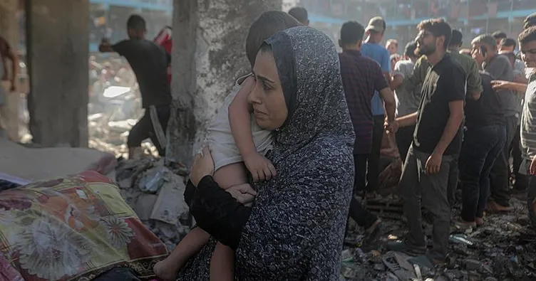 İsrail BM’ye ait okulu vurdu: 18 ölü