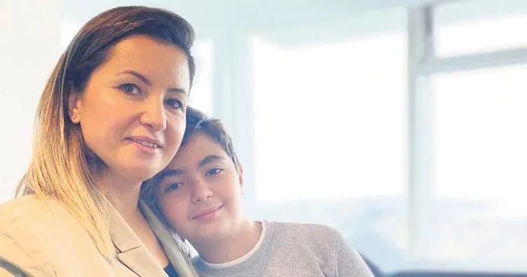4 yaşında oyun alanında düşüp duyma yetisini kaybetmişti: 7 yıl sonra mucize gerçekleşti!