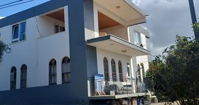 Alanya’da gece yarısı evi kurşunladılar
