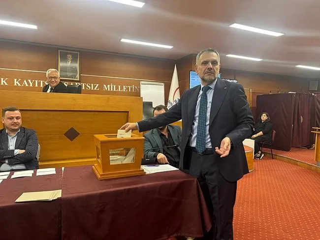 Bayrampaşa Belediye Başkanvekilliğine AK Parti’li İbrahim Akın seçildi