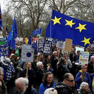 İngiltere ayakta! Milyonlar Brexit için sokağa döküldü