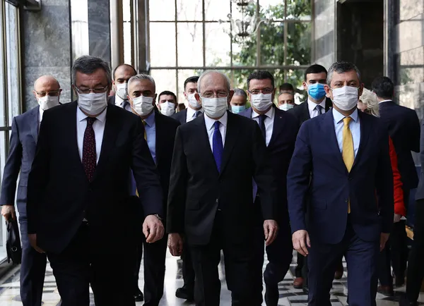 Son dakika | Kılıçdaroğlu ve Özel'e tazminat davası!