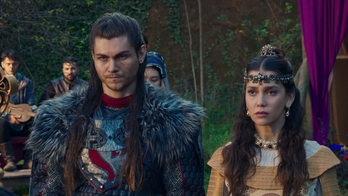 Orhan Bey, Holofira’yı düğünden işte böyle kaçırdı! Orhan Bey, Holofira’yı düğünden işte böyle kaçırdı!