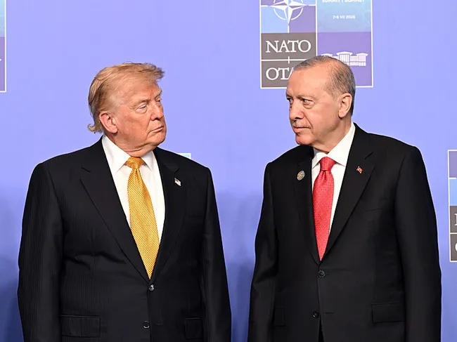 trumptan-flas-f-35-cikisi-turkiye-iyi-bir-muttefik-kimse-bana-ne-satmamiz-gerektigini-soyleyemez-1785171238456.jpeg Trump'tan flaş F-35 çıkışı: Türkiye iyi bir müttefik, kimse bana ne satacağımı söyleyemez