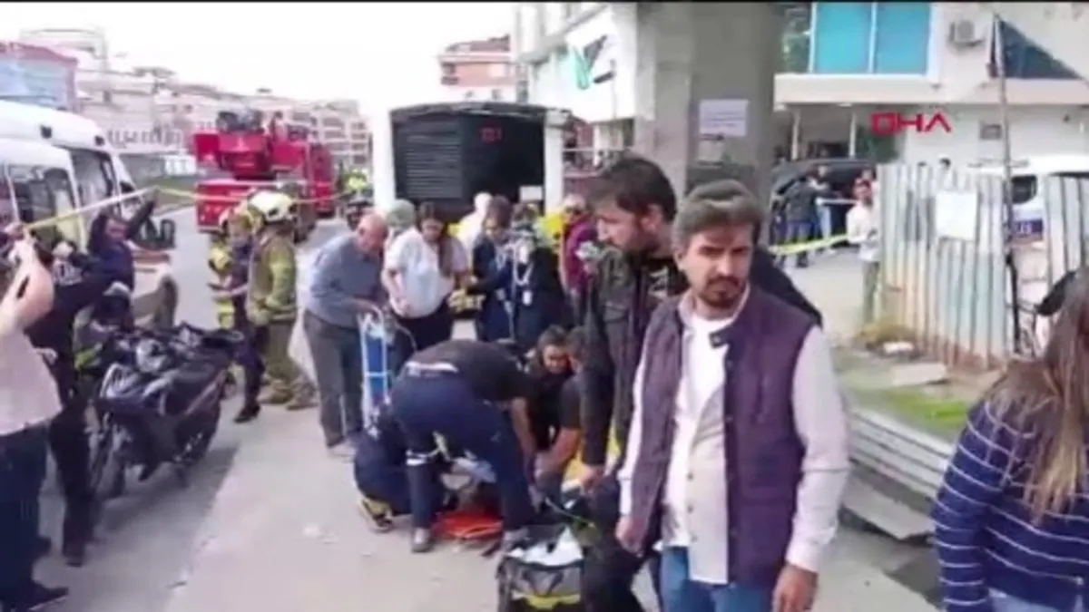 SON DAKİKA... İstanbul Çekmeköy'de otobüs durağa daldı: Yaralılar var!