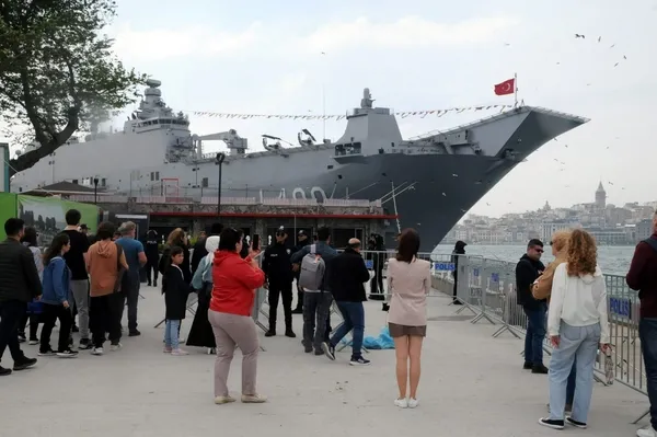 tcg-anadolu-gemisi-19-mayista-gelin-gibi-suslenip-ziyaretcilerini-bekleyecek-1684411941818.jpg