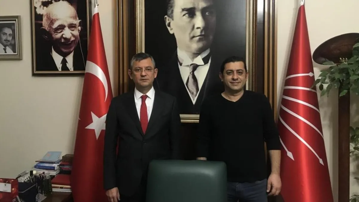 Son Dakika | Özgür Özel’in yakın arkadaşı Demirhan Gözaçan’a gözaltı! Özkan Yalım’ın ifadeleri sonrası harekete geçildi Son Dakika | Özgür Özel’in yakın arkadaşı Demirhan Gözaçan’a gözaltı! Özkan Yalım’ın ifadeleri sonrası harekete geçildi