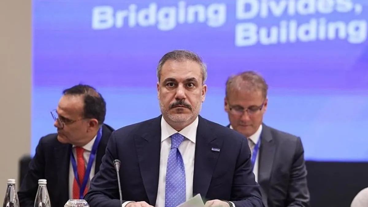 Bakan Fidan: Vize serbestisiyle ilgili çalışmalarımız devam ediyor! Sadece 6 kriter kaldı Bakan Fidan: Vize serbestisiyle ilgili çalışmalarımız devam ediyor! Sadece 6 kriter kaldı