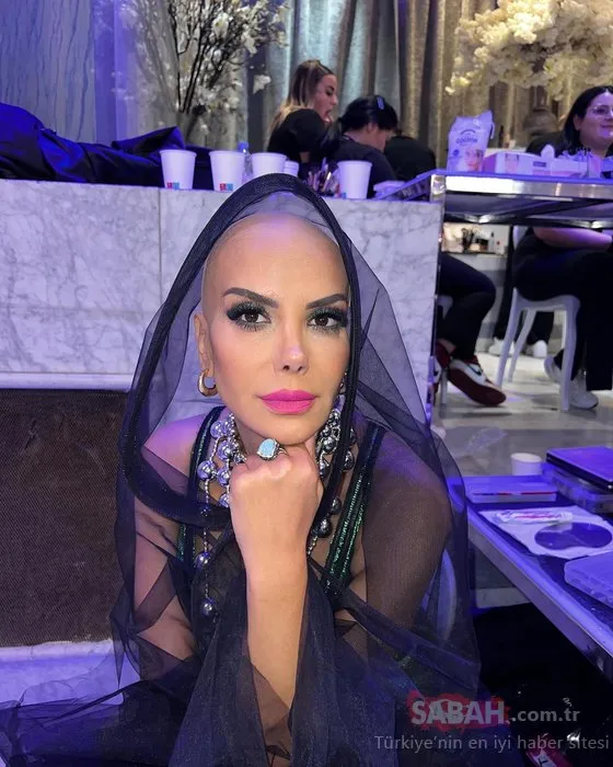 Tanyeli hastane odasından paylaştı! ’İnsan ağlamaktan korkar mı?’