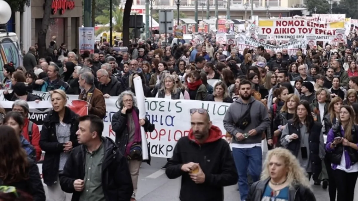 Yunanistan’da demir yolu işçileri 24 saatlik greve gitti Yunanistan’da demir yolu işçileri 24 saatlik greve gitti