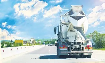 Beton mikseri yayalara çarptı: 2 ölü #adana