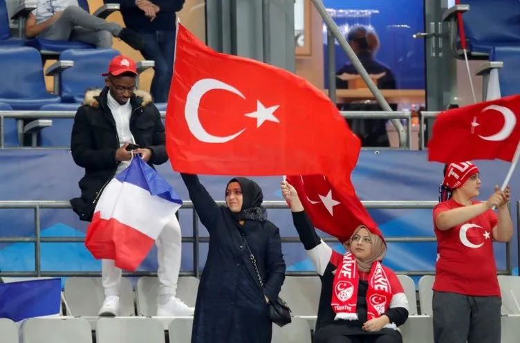 Fransa - Türkiye maçından kareler