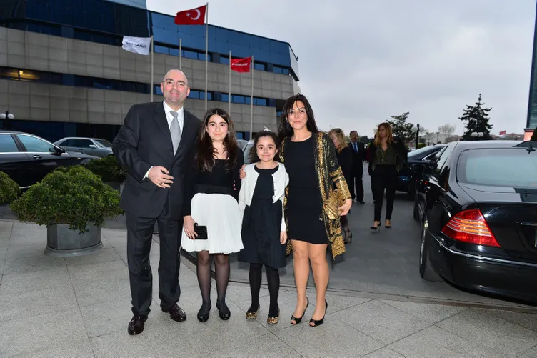 Sabancı Ailesi’ne şok! Faruk Bilen’den eşi Çiğdem Sabancı’ya rekor tazminat davası...