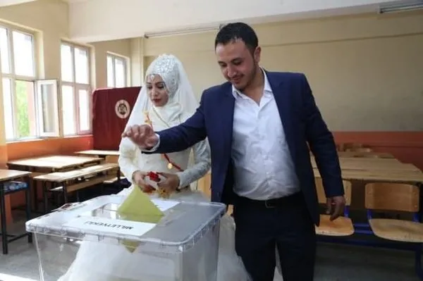 İşte sandık başından ilk kareler