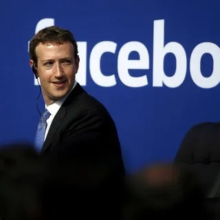Facebook'ta istifa şoku