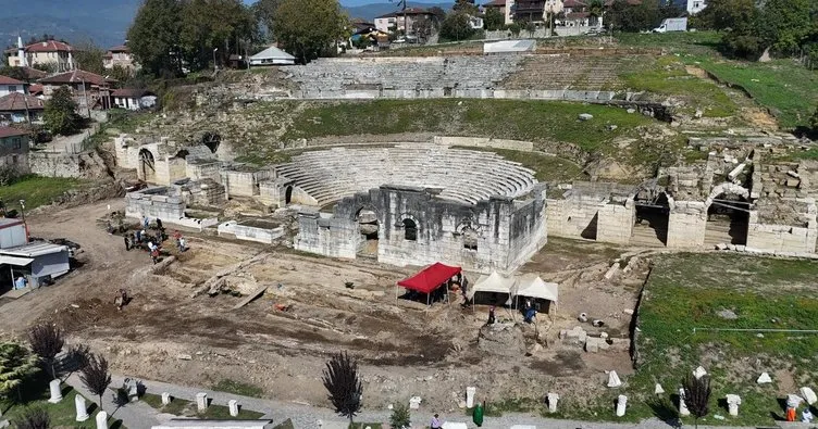 Başkan Özlü’den ‘Sanat ve Kültür şehri Düzce’ için önemli projeler