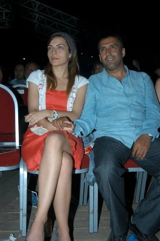 Burcu Kara- Yavuz Bingöl - Galeri - Magazin