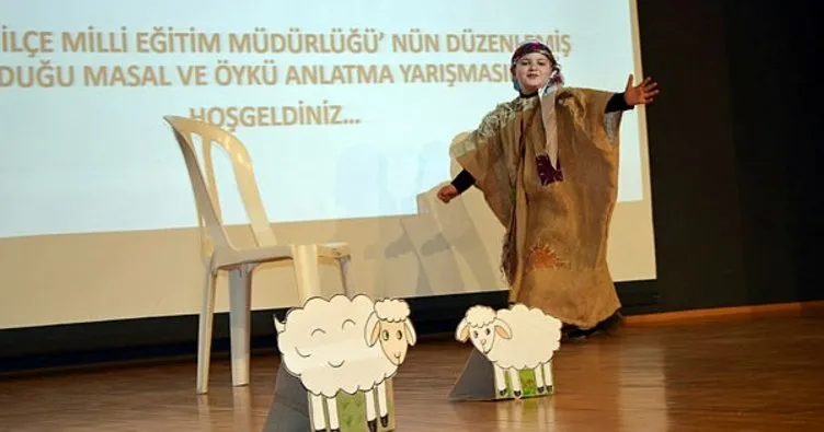 Minikler unutulmaya yüz tutmuş masalları yarışmayla anlattı