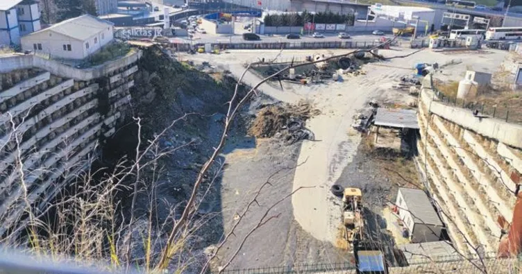 Levazım Tüneli çürüyor