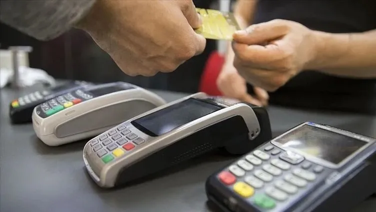 SON DAKİKA: Kredi kartı faiz oranları değişti! Merkez Bankası duyurdu! Karar Resmi Gazete’de