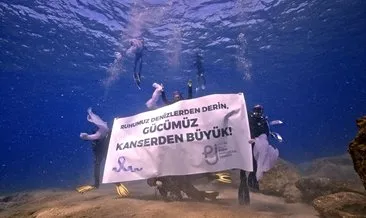 Türkiye’de ilk kez ünlü dalgıçlar, meme kanseri hastalarıyla birlikte daldı!