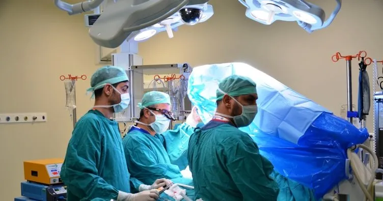 Malatya’da, 5 hastaya eş zamanlı karaciğer nakli operasyonu başladı