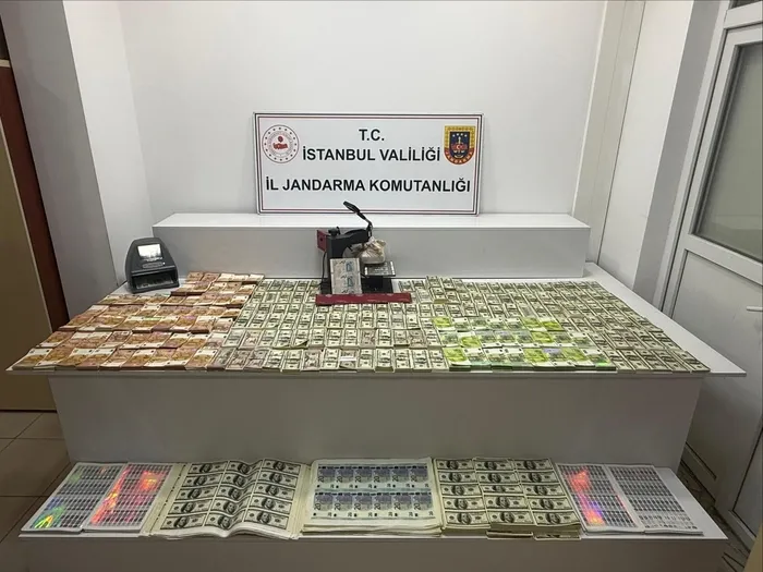 esenlerde-sahte-para-operasyonu-milyonlarca-sahte-doviz-ele-gecirildi3-supheli-gozaltina-alindi-1775044291837.jpg