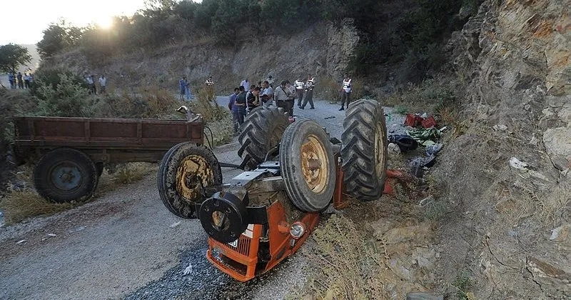 traktor devrildi 1 olu 2 yarali en