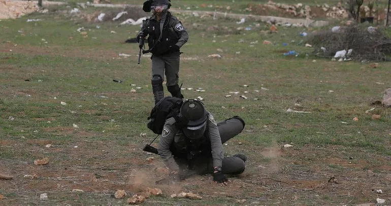 Filistin’de cuma namazı çıkışı İsrail askerleri saldırıya geçti!