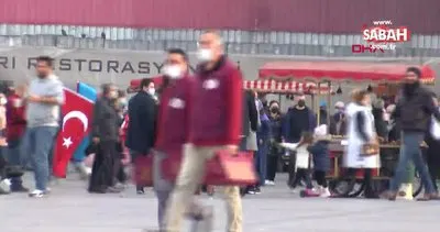 İstanbul Eminönü’nde kısıtlama öncesi korkutan alışveriş yoğunluğu kamerada | Video